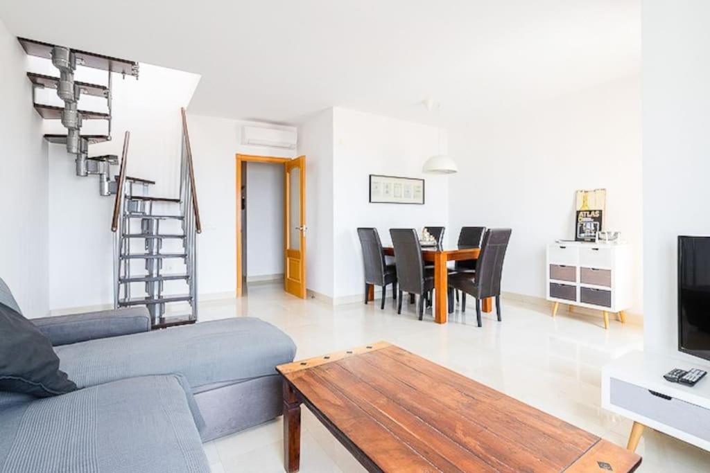 דירות נרחה Penthouse With Jacuzzi And Spectacular Sea Views מראה חיצוני תמונה